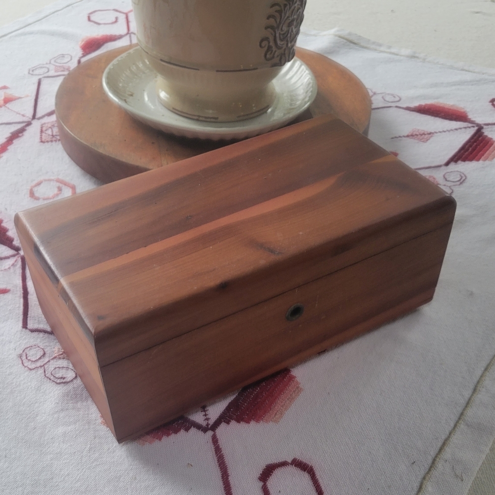 Vintage Lane box